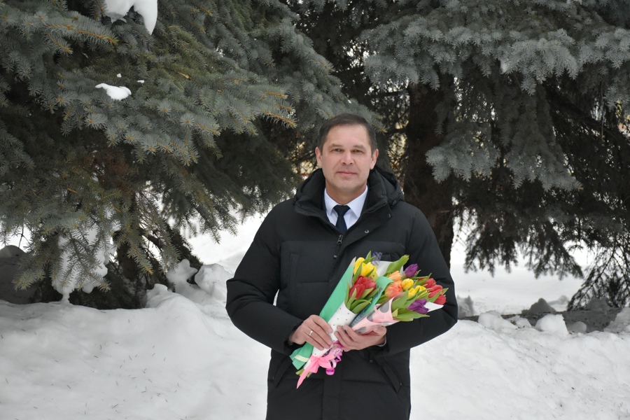 Поздравление главы Козловского муниципального округа Алексея Людкова с 8 марта