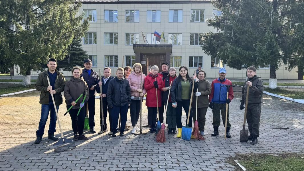 В Ибресинском округе проходит осенний субботник