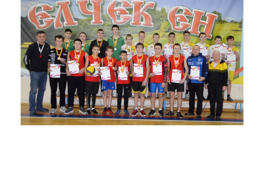 В спортзале ФОК «Улап» состоялось первенство Яльчикского муниципального округа по волейболу среди юношей