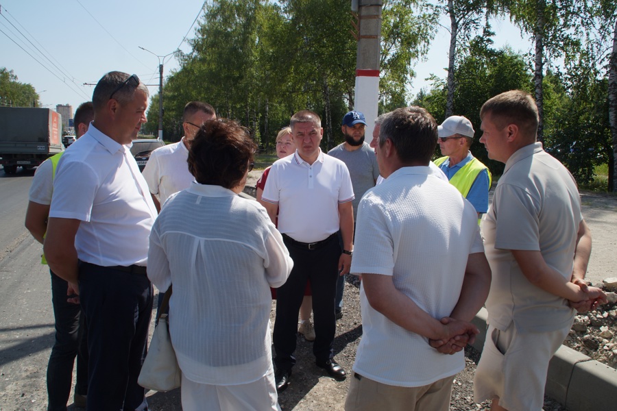 Владимир Доброхотов проинспектировал ход работ на объектах, реконструируемых в рамках нацпроекта «Безопасные качественные дороги»