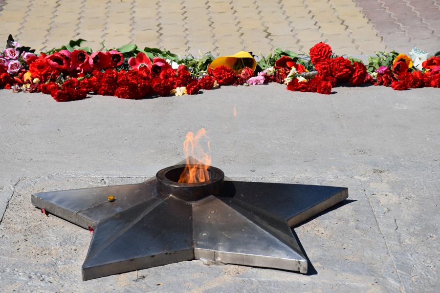 День памяти и скорби - одна из самых печальных дат в истории России