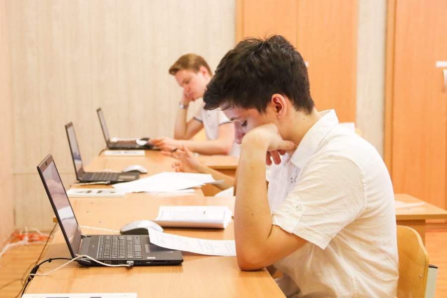 В  Чебоксарах стартовали единые государственные экзамены по информатике (КЕГЭ) и иностранным языкам