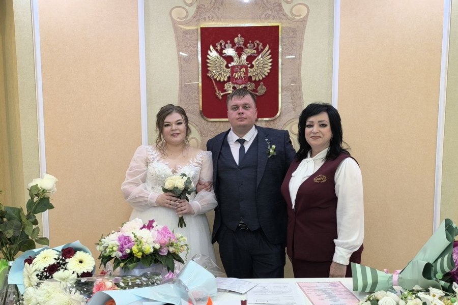 Отдел ЗАГС города Алатыря принял участие в республиканском конкурсе «Лучший семейный праздник» в рамках Года семьи.