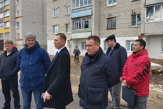 Рабочая группа под руководством главы администрации города Шумерля Эдуарда Васильева проинспектировала площадки строительства новых тепловых сетей