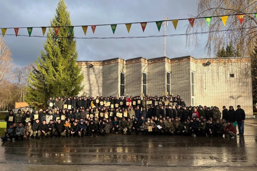 Столичные школьники - участники учебных сборов по основам военной службы