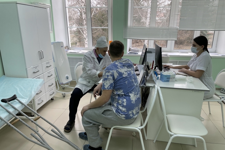 В Чебоксарской больнице трудится хирург с золотыми руками и чутким сердцем