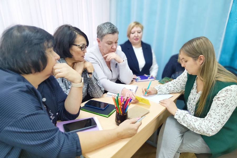 В столичных детских садах прошёл семинар-практикум «Секреты успешной работы с родителями дошкольников»