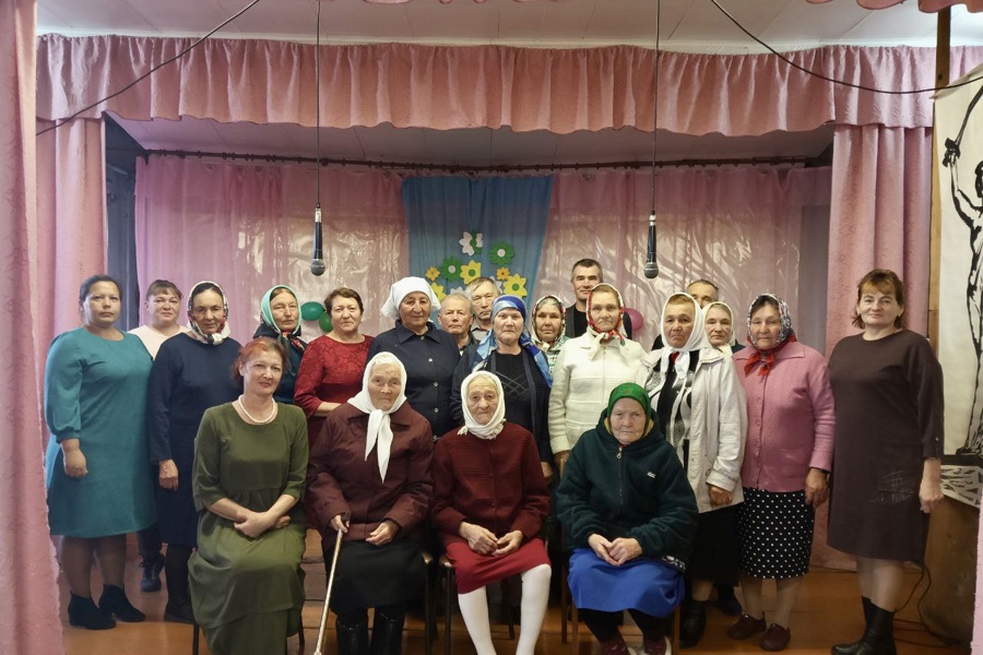 1 октября глава Аликовского муниципального округа поздравил жителей старшего возраста с Международным днем пожилого человека