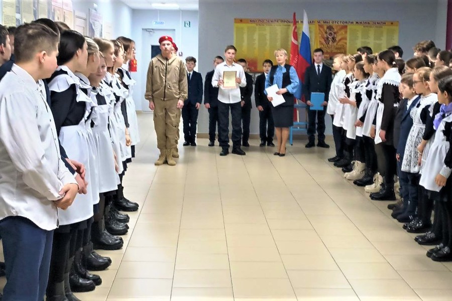 Зал Боевой Славы Чагасьской школы пополнился стендом «Храню покой страны родной»