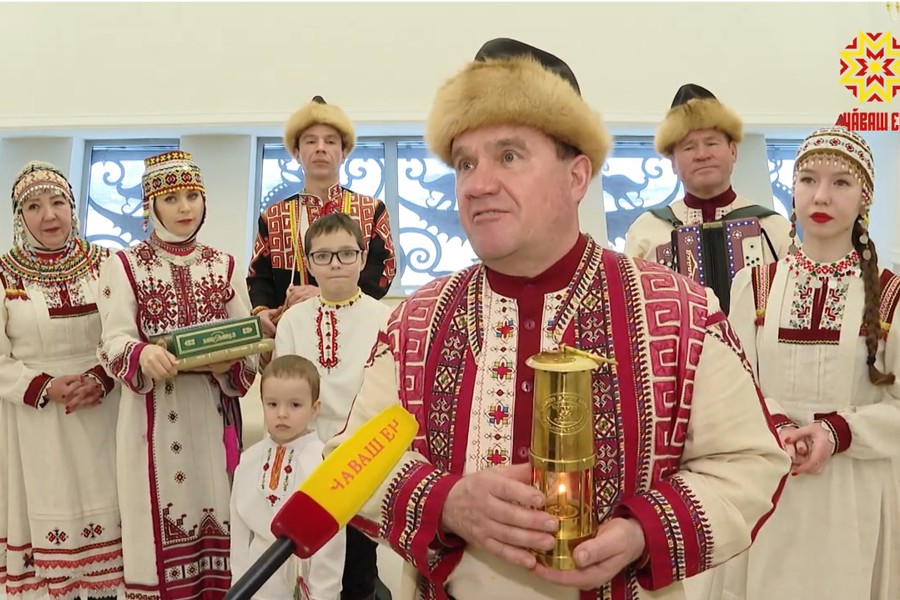 В центре семьи «Казан» многодетным семьям ПФО вручили семейный очаг