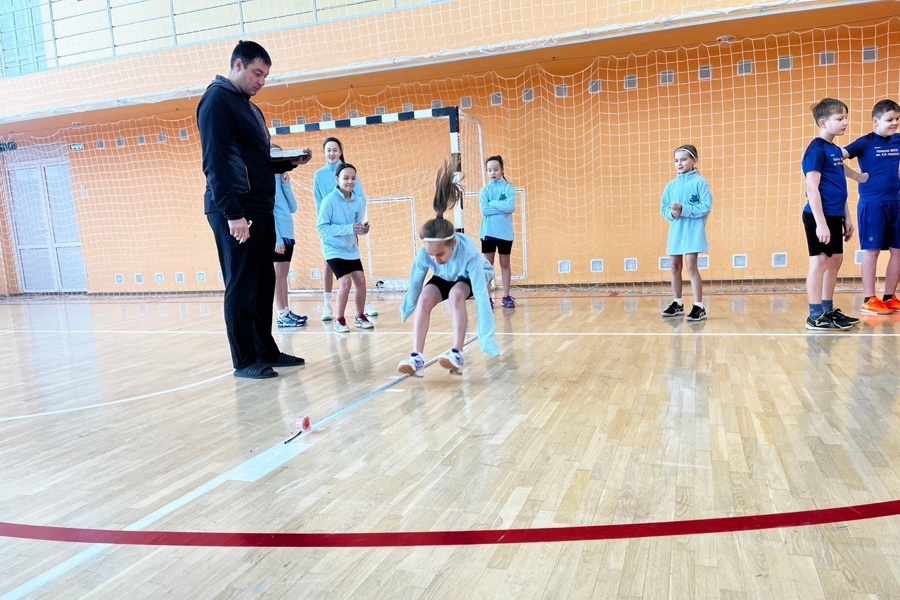 Прошли соревнования по общей физической подготовке (ОФП) среди мальчиков и девочек 10-11 лет