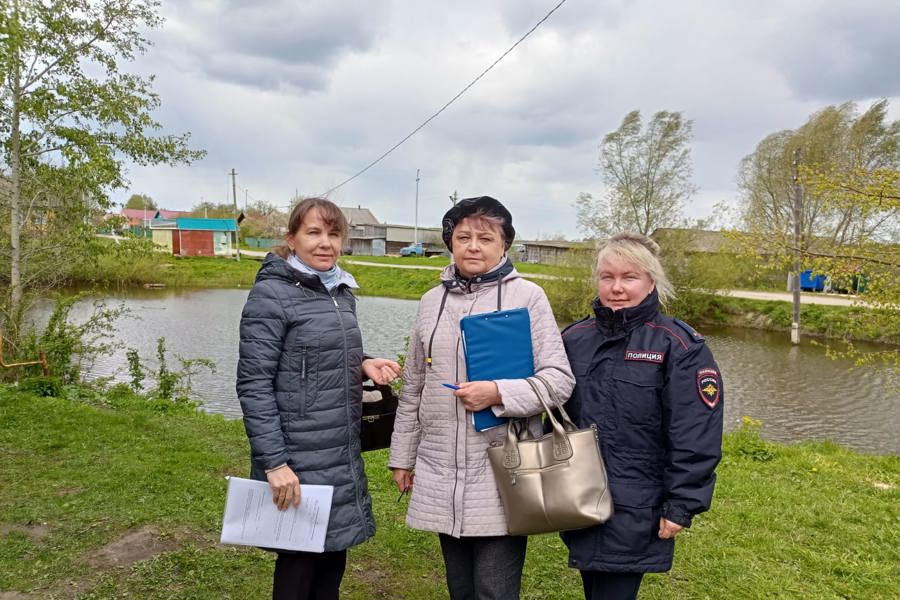 Выезд в семьи, находящиеся в социально - опасном положении