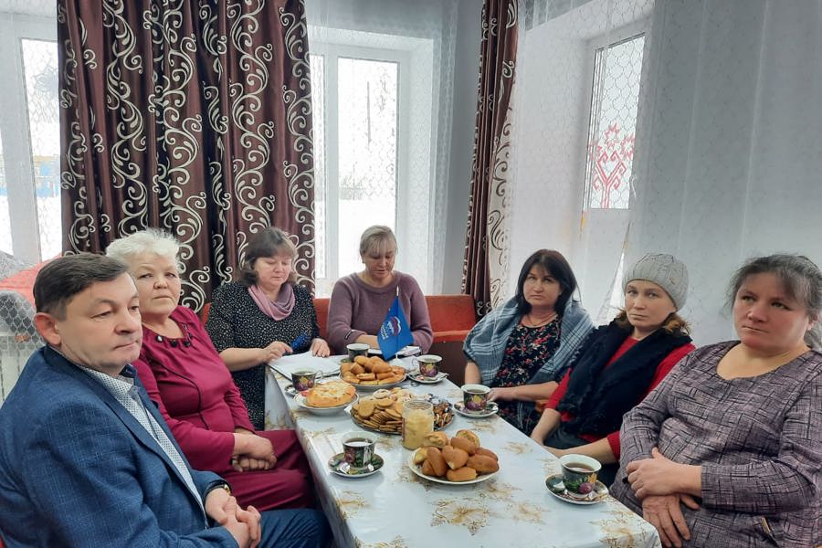 Теплая встреча прошла с матерями и жёнами участников СВО