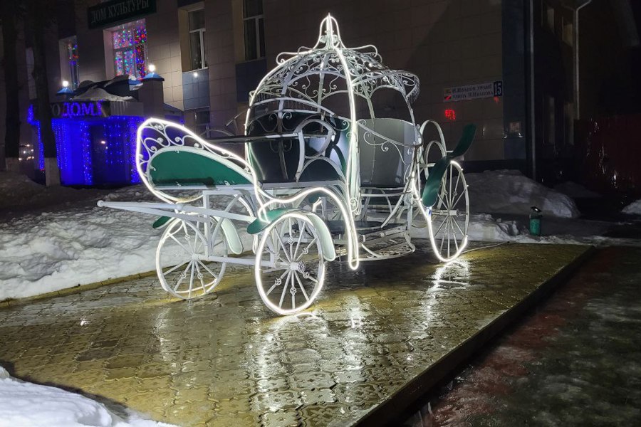 Новогоднее оформление в Яльчикском муниципальном округе дарит жителям ощущение праздника