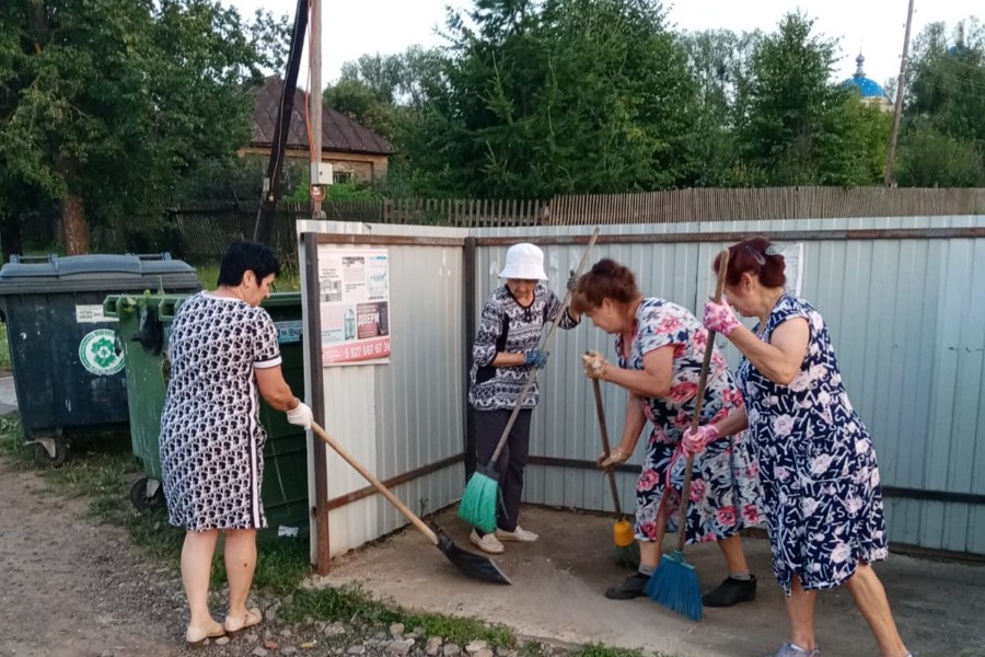 В Чурачикском поселении прошел субботник