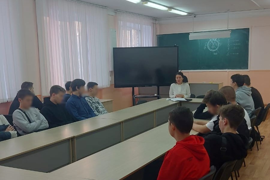 Сегодня аппарат Уполномоченного по правам человека в Чувашской Республике принял участие во Всероссийском едином уроке «Права человека»