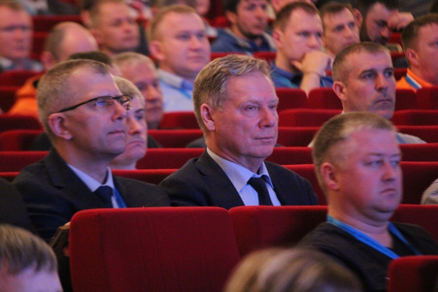 Глава города Евгений Кадышев принял участие в VII международной научно-практической конференции и выставке «РЕЛАВЭКСПО-2023»