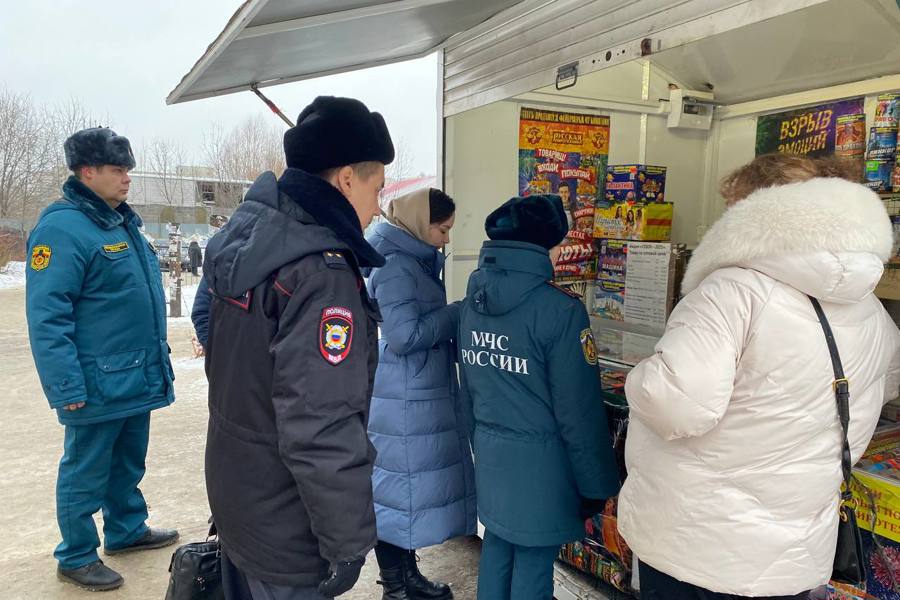 Сегодня в Чувашии прошел очередной рейд по выявлению мест несанкционированной продажи  праздничной пиротехники