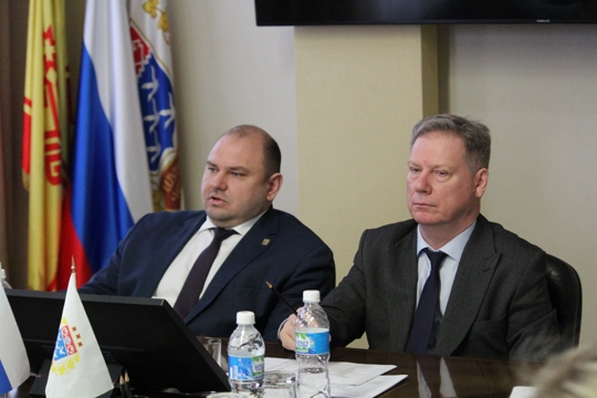 Состоялось совещание по рассмотрению заявок главных распорядителей бюджетных средств для уточнения бюджета города Чебоксары
