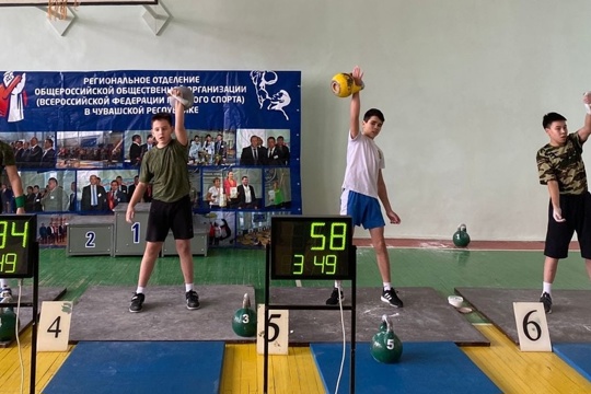 Яльчикские гиревики успешно выступили на первенстве и чемпионате города Чебоксары по гиревому спорту