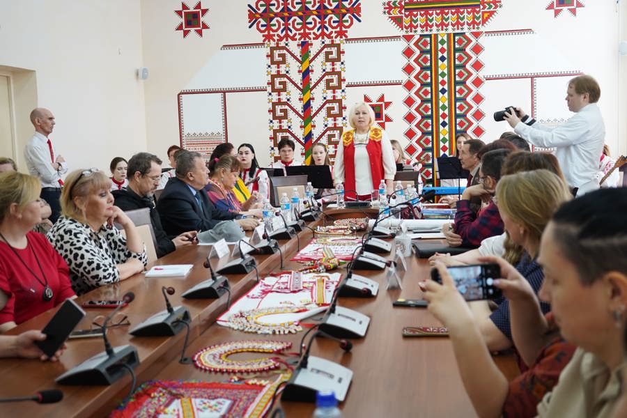 В преддверии Дня чувашского языка в Институте культуры состоялась конференция «Родное слово – сила народа»