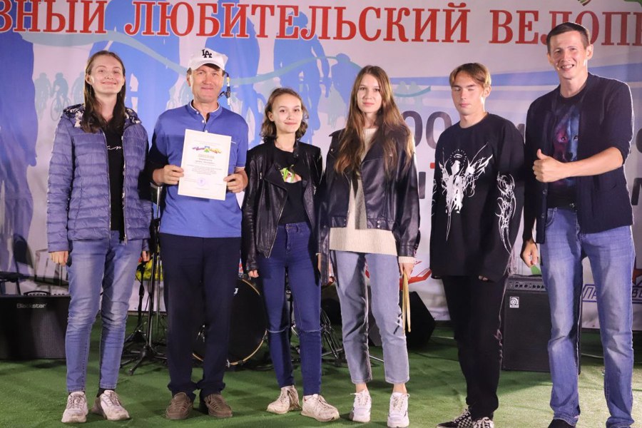 22 июля Ядринская группа «Эдельвейс» (руководитель В. Г. Александров) выступила на рок-фестивале в с. Комсомольское, в рамках профсоюзного любительского автопробега «Потому что мы Вместе»