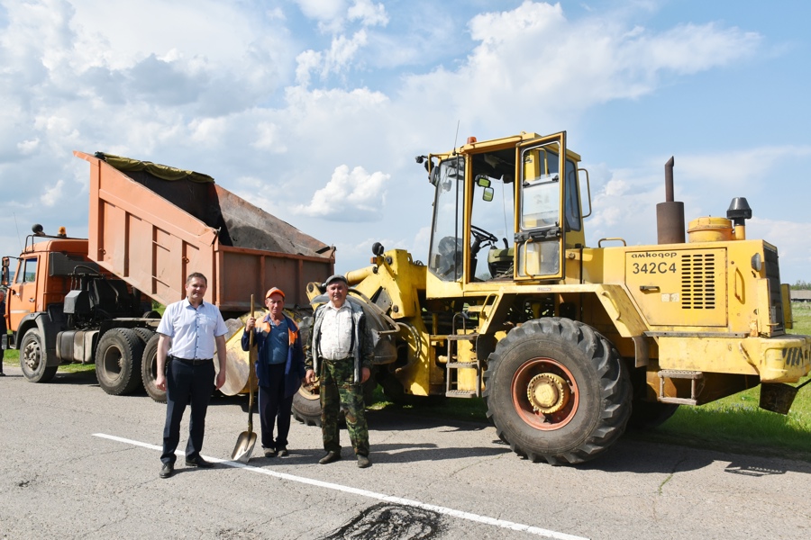 Алексей Людков ознакомился с ходом проведения ремонтно-строительных работ в Козловском муниципальном округе