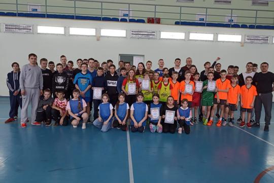 В Алатырском муниципальном округе состоялся товарищеский турнир по мини-футболу