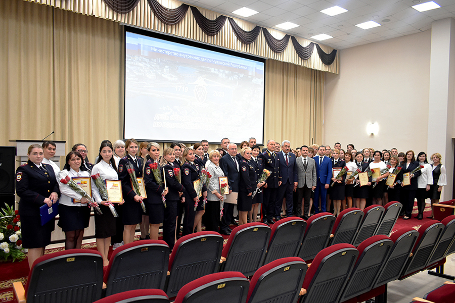 Дмитрий Краснов поздравил с Днем образования подразделений по вопросам миграции МВД Российской Федерации