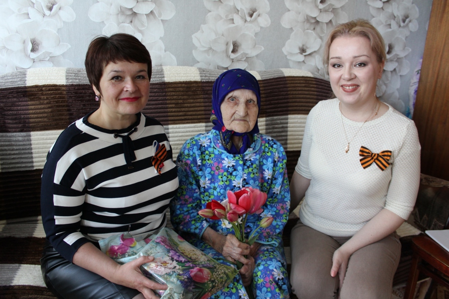 Поздравили 102-летнюю вдову участника ВОВ Екатерину Келяшову