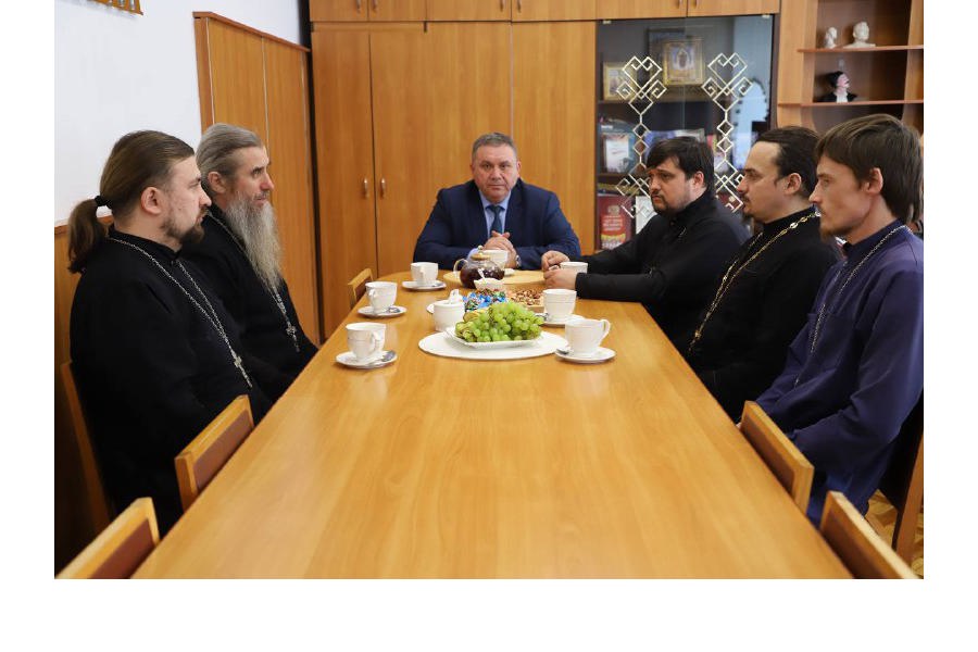 Глава Комсомольского муниципального округа провел встречи с представителями религиозных объединений округа