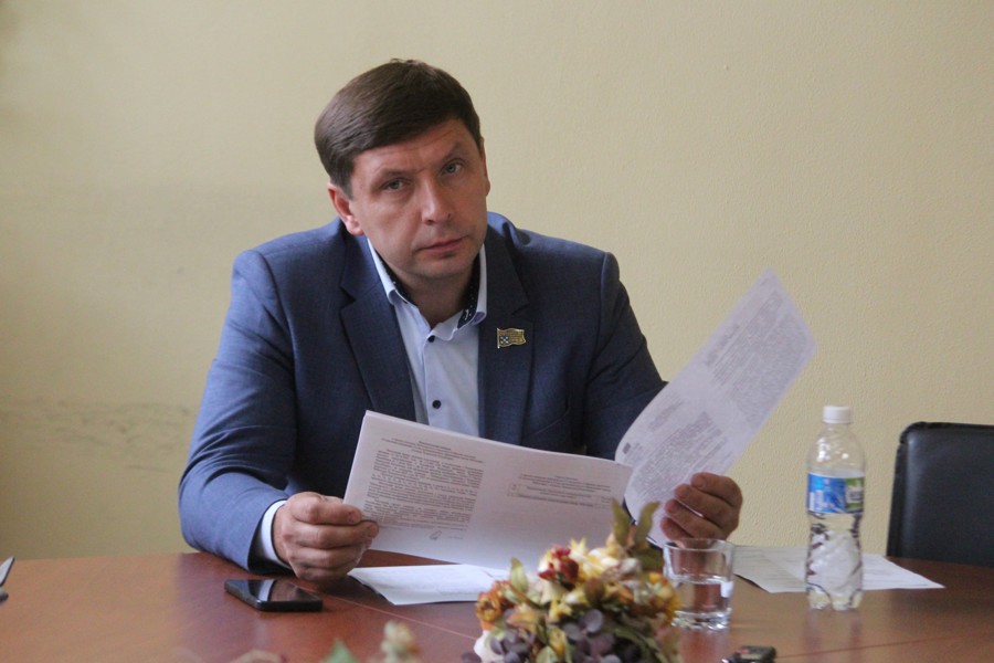 Валентин Гордеев провел заседание постоянной комиссии Чебоксарского городского Собрания депутатов по экологии и охране окружающей среды