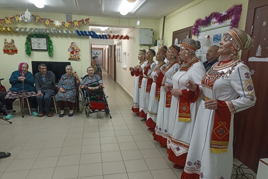 В Чебоксарском округе прошел новогодний вечер для людей старшего поколения