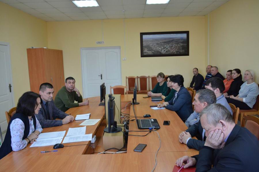 Глава округа Надежда Никандрова провела рабочую встречу с подрядчиками с участием начальников теротделов