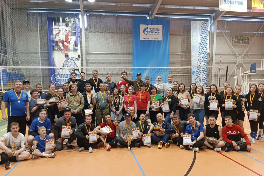 В Красноармейском муниципальном округе состоялся турнир по волейболу среди мужских и женских команд на призы братьев Батраковых