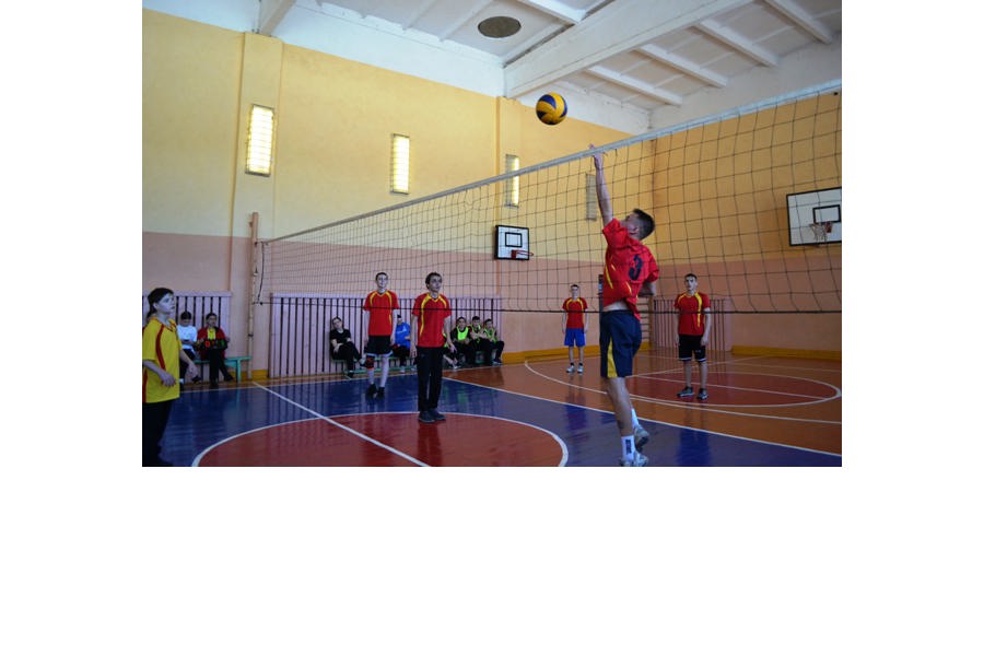 В Шемуршинском округе прошло первенство Шемуршинского муниципального округа по волейболу среди юношей и девушек 2008 г.р. и моложе