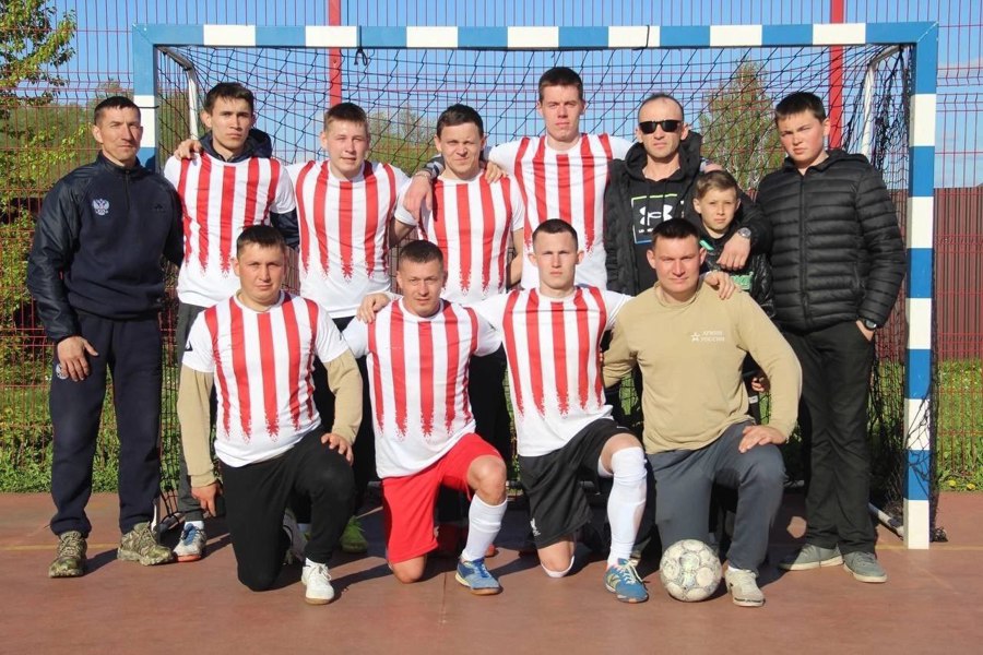 Команда «Айбевуд» стала серебряным призером турнира по мини-футболу