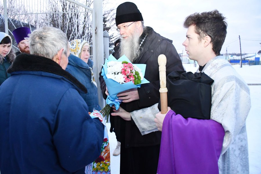 Преосвященнейший Феодор епископ Алатырский и Порецкий возглавил праздничную службу