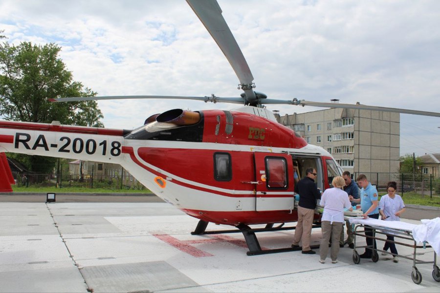 Жительницу села Чувашии транспортировали с инфарктом на вертолете санавиации