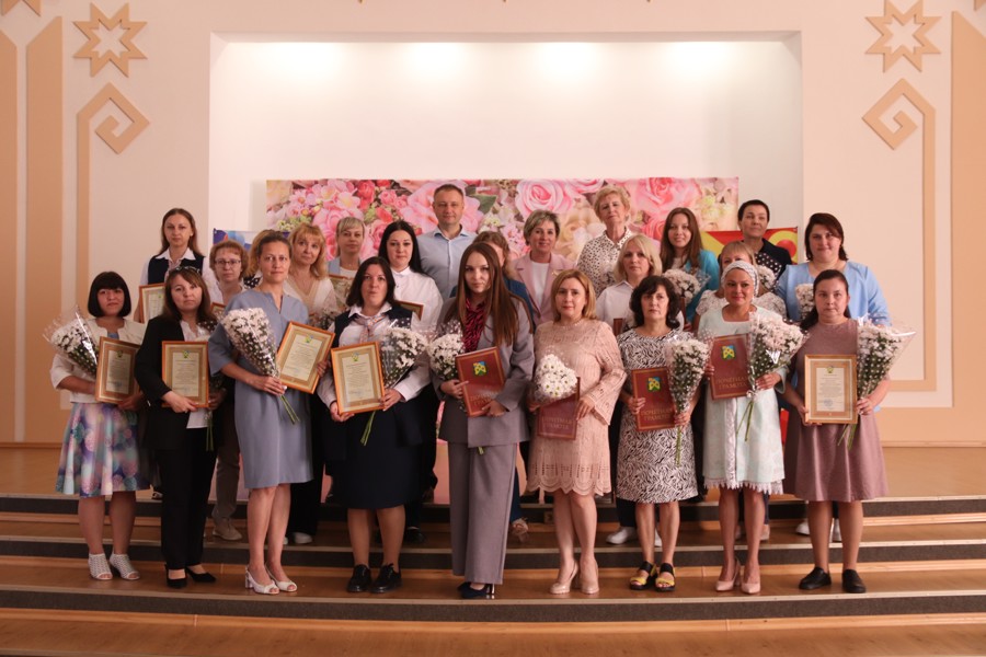 В Новочебоксарске состоялось праздничное мероприятие, посвященное Дню социального работника