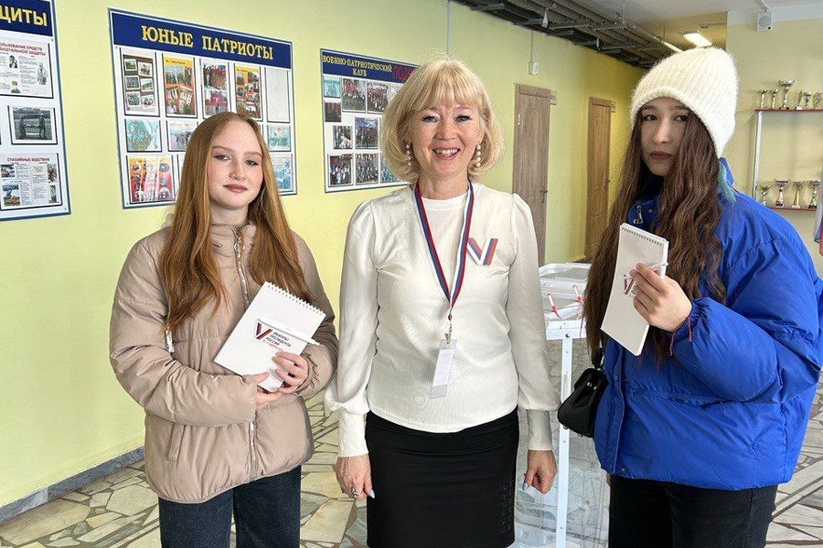 Молодежь Шемуршинского округа активно принимает участие в выборах Президента Российской Федерации