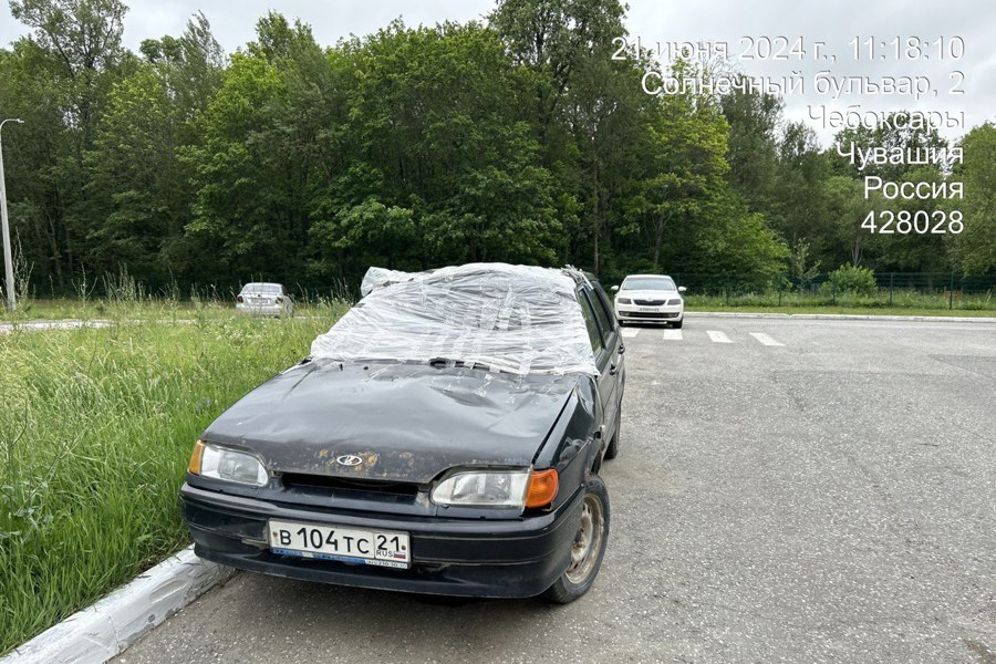 В Чебоксарах прошёл рейд по выявлению брошенных автомобилей