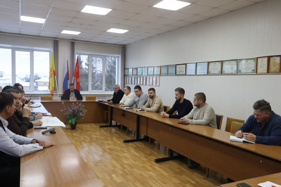 Рабочее совещание под председательством председателя Собрания депутатов Владимира Ивановича Степанова