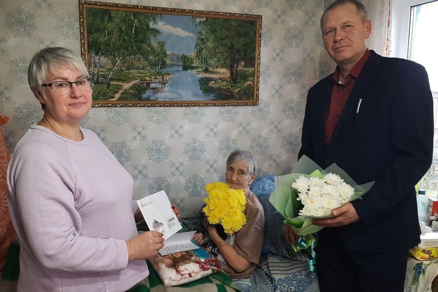 Долгожительнице из села Октябрьское Надежде Павловне Назаровой исполнилось 95 лет