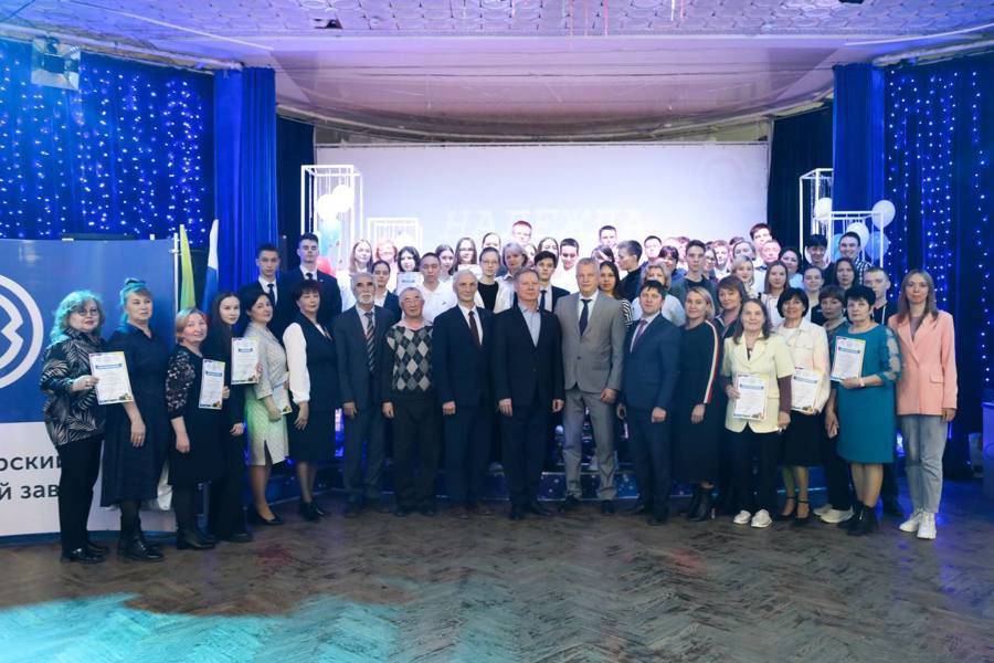 Евгений Кадышев чествовал победителей и призеров ежегодной олимпиады «Надежда машиностроения Чувашии»