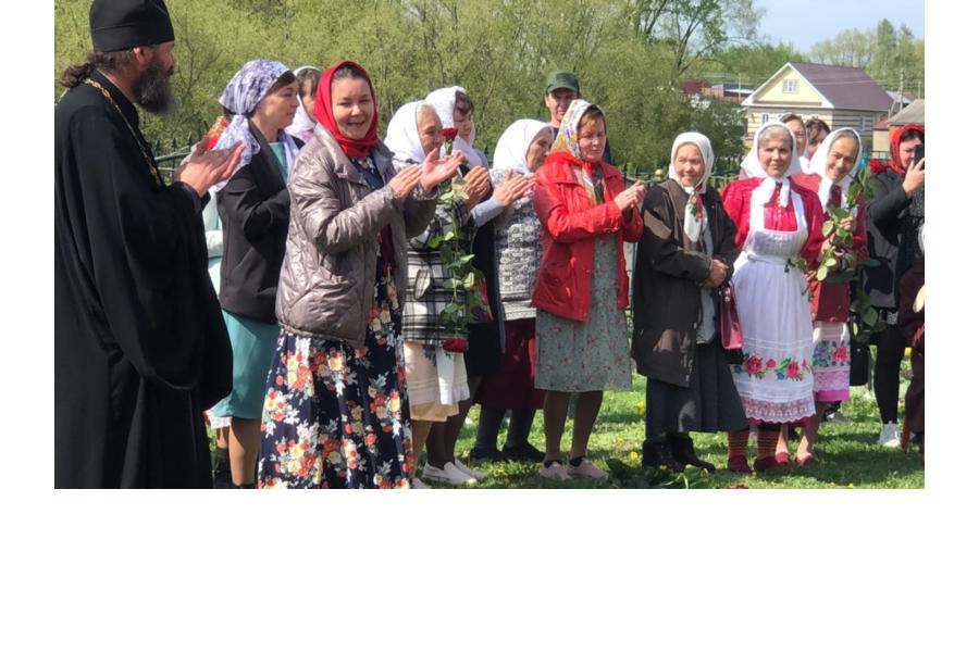 Погода в лащ таябе. Церковь Лащ Таяба. Православный храм. Лащ Таяба флаг.