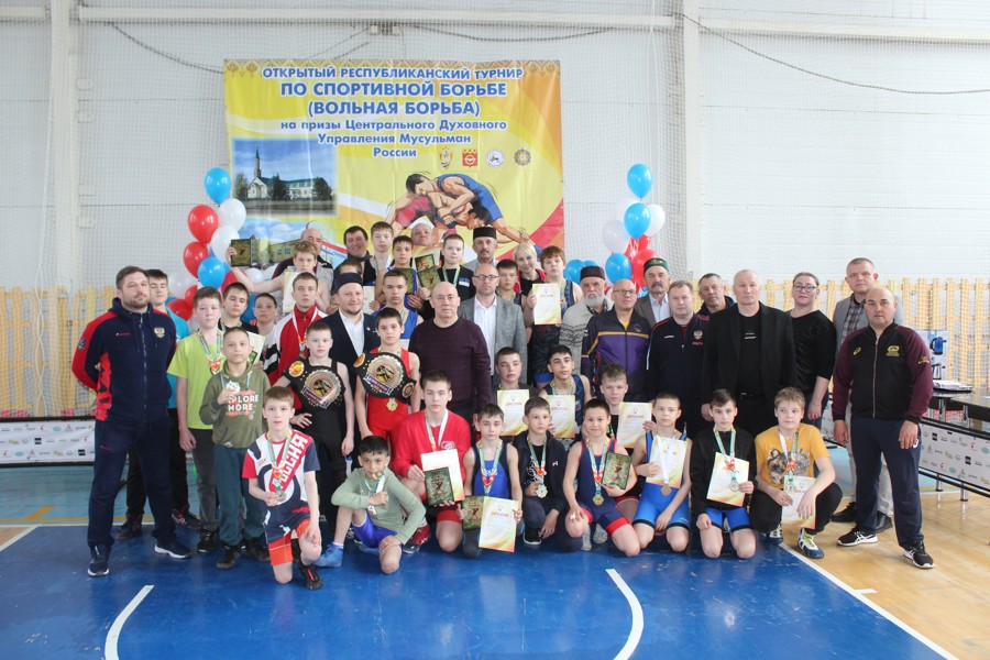В Канаше прошел VIII республиканский турнир по спортивной борьбе на призы Центрального духовного управления мусульман России