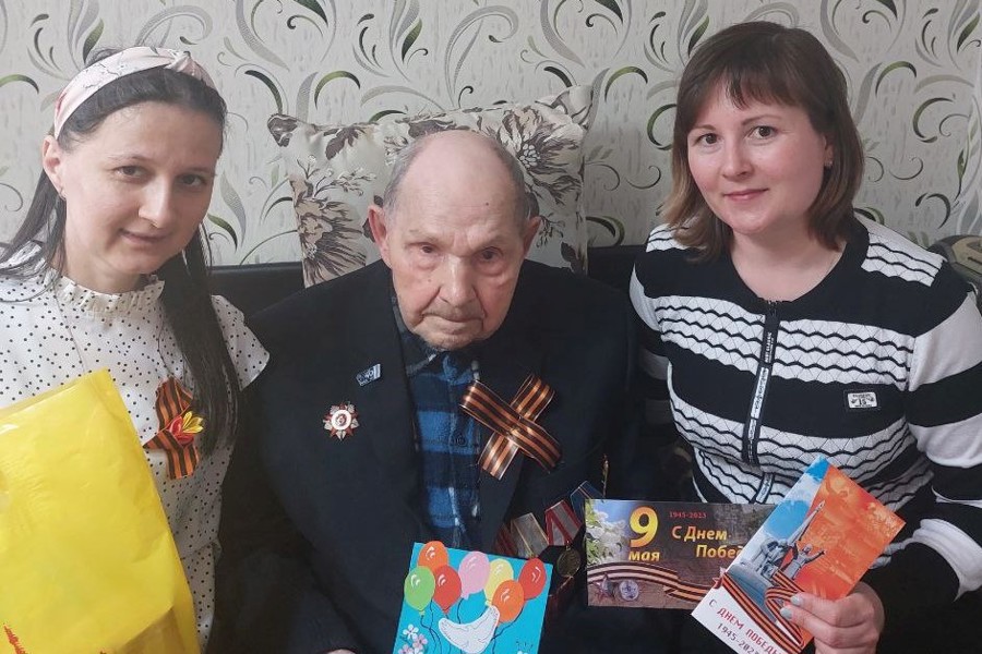 Ветерану войны Илье Васильеву исполнилось 97 лет