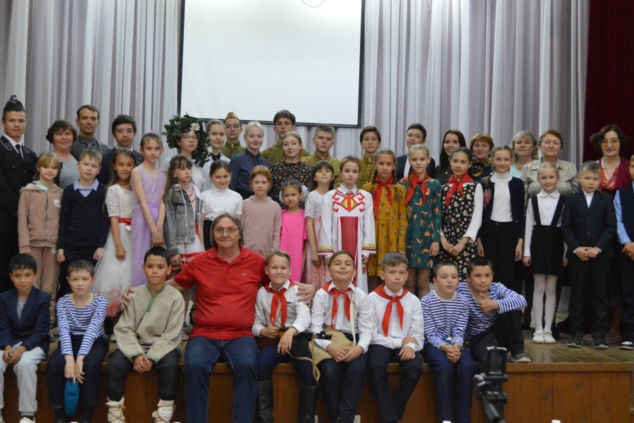 В Красноармейском муниципальном округе состоялся муниципальный этап республиканского фестиваля школьных театров «АСАМ»