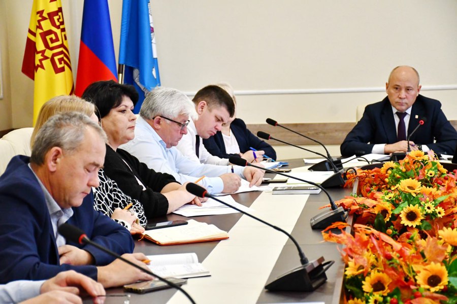 Рудольф Селиванов провел  еженедельное совещание